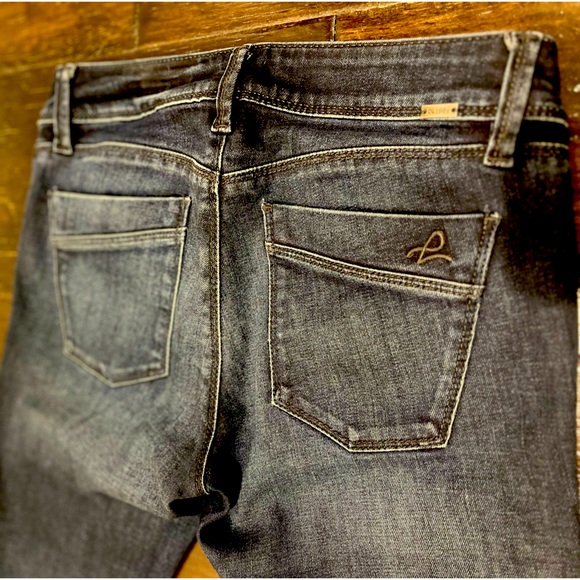 DL1961 Cindy lowest bootcut slim jeans size 26 - Picture 3 of 9